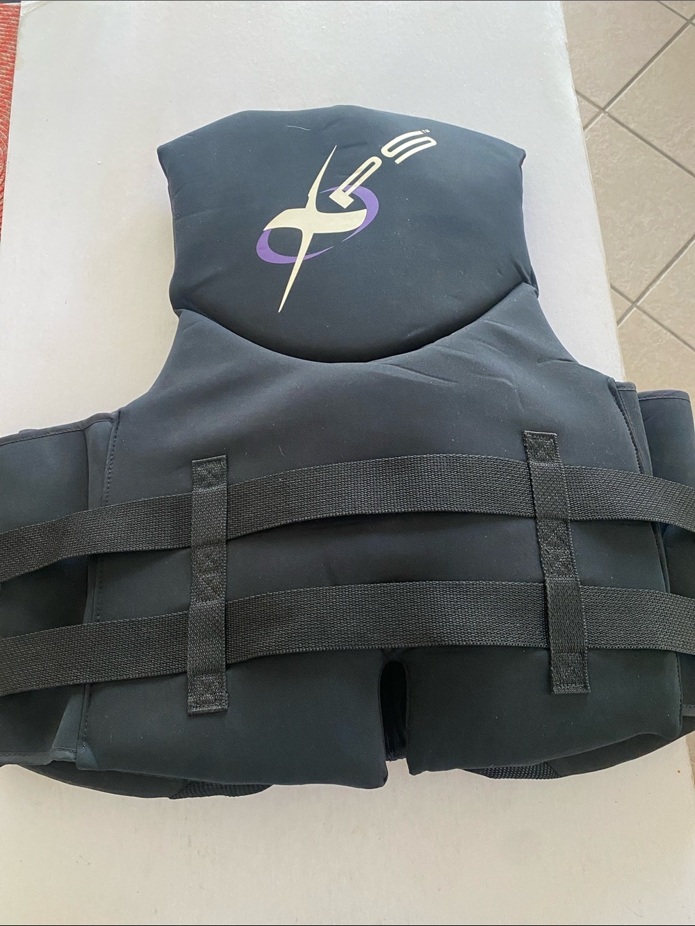 XPS Segmented Neoprene Life Jacket NWT